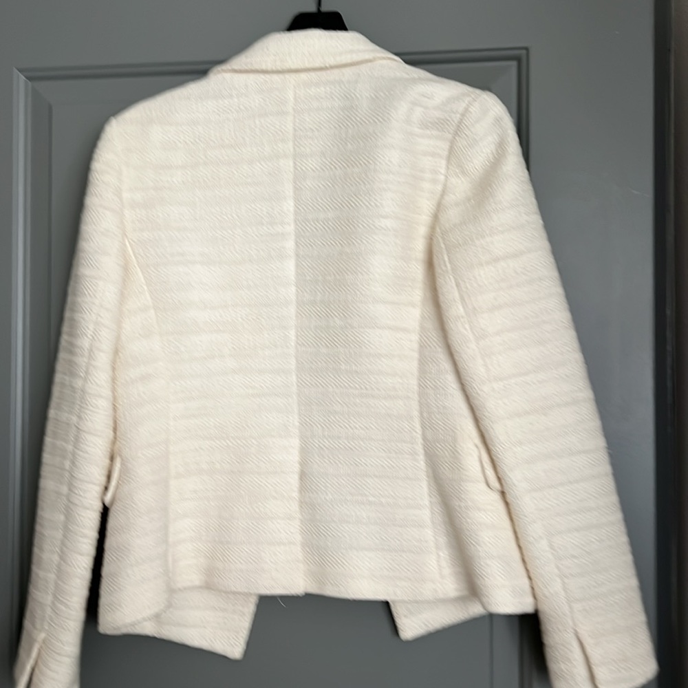 Gorgeous Theory Blazer - Picture 6 of 6
